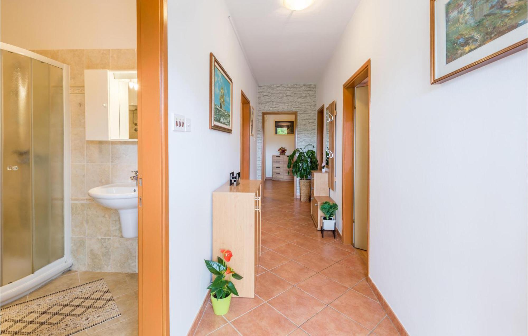 Cozy In With Kitchen Apartment Poreč