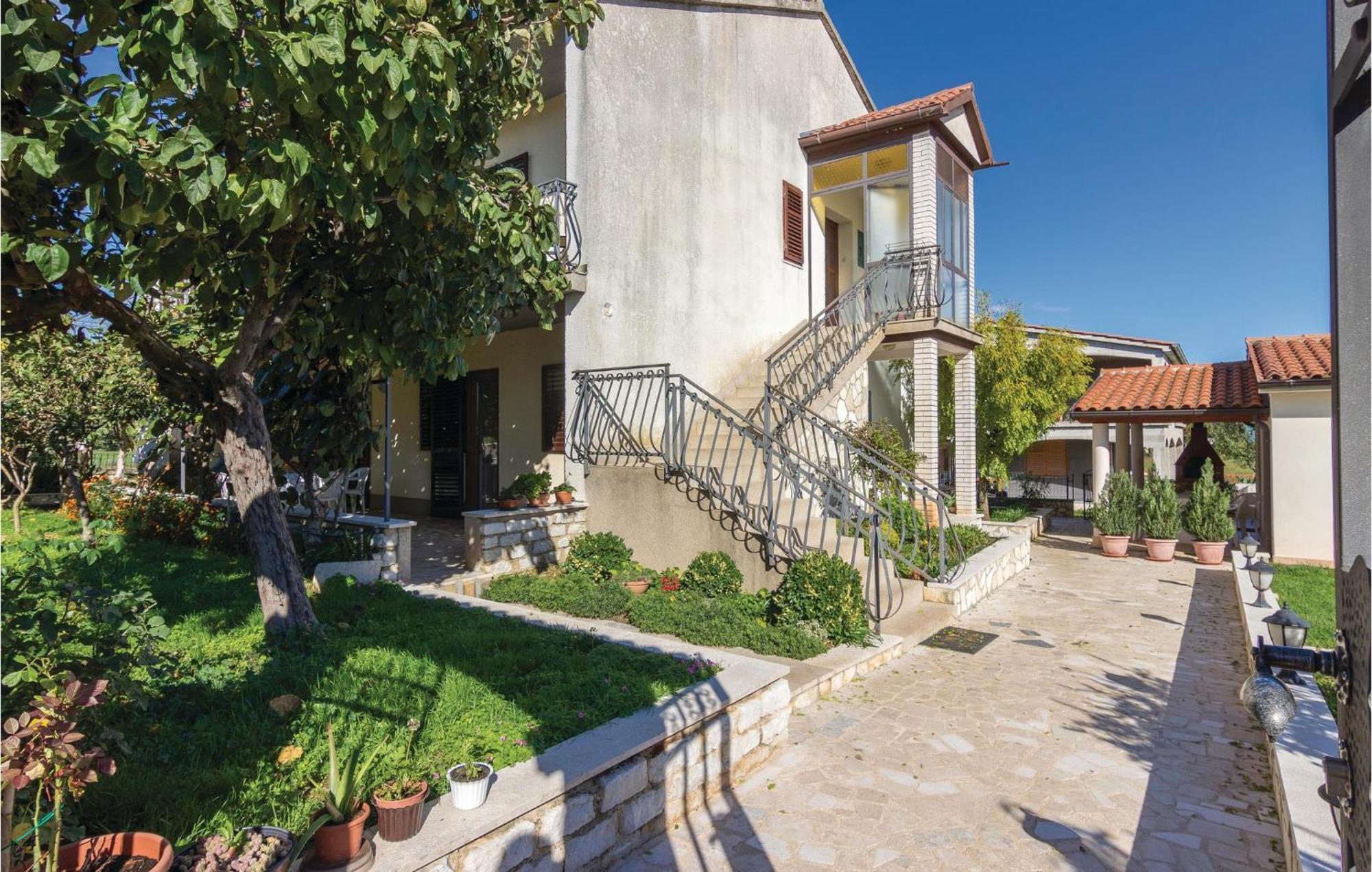 Cozy In With Kitchen Poreč